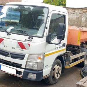 foto 6t abrollkipper Mitsubishi Fuso